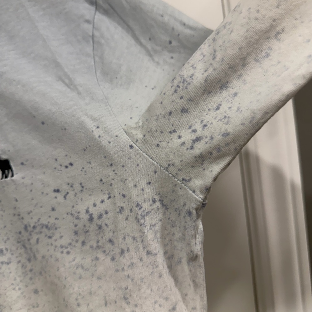 Abercrombie & Fitch Blue and White Long Sleeve Tee - Picture 8 of 12